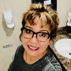 Meet your Posher, Max